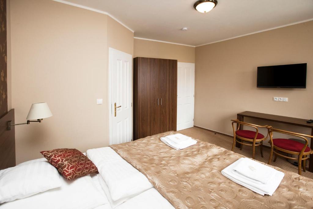 Old House Bed and Breakfast Hradec nad Moravicí Habitación foto