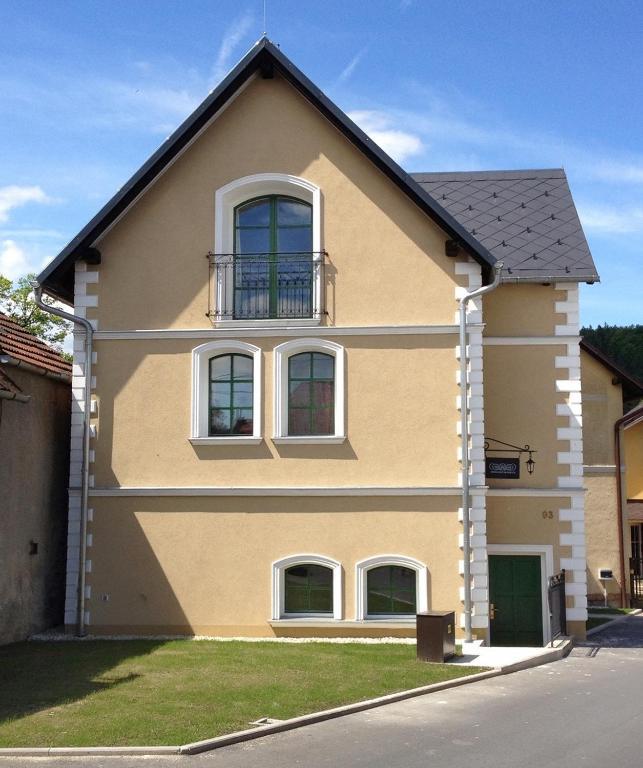 Old House Bed and Breakfast Hradec nad Moravicí Exterior foto